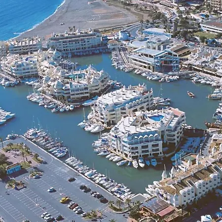 Puerto Marina - Scandinavian 1 Bedroom Apartment